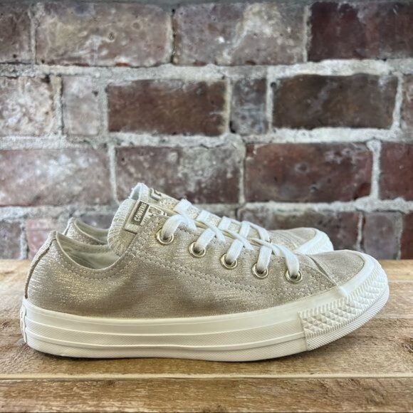 Chuck Taylor All Star Converse Metallic Egret Suede Low Sneaker Sz 6 (561647C) - Picture 1 of 10